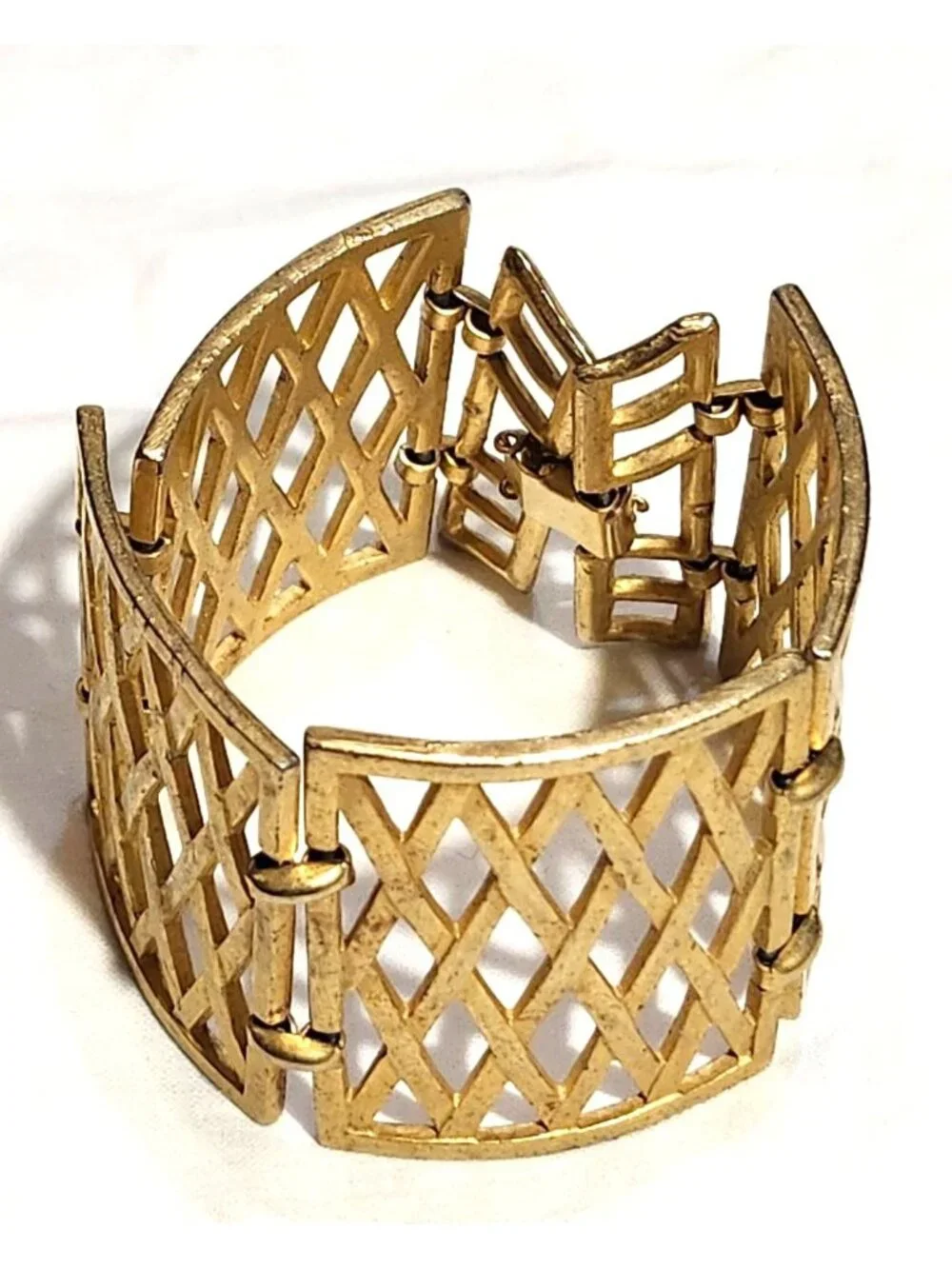 Vintage Gold-Tone Wide Link Bracelet Lattice Design